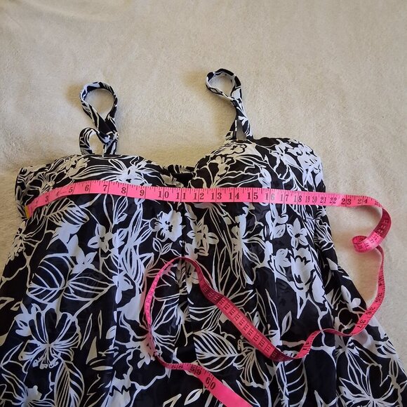 Kim Gravel x Swimsuits for All NWOT Size 24W Floral One Piece Swimsuit - Picture 11 of 14